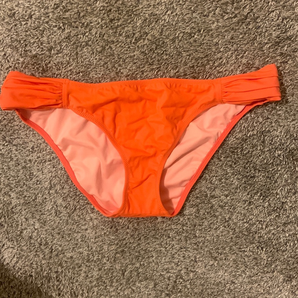 NWOT Victoria Secret Bikini Bottoms